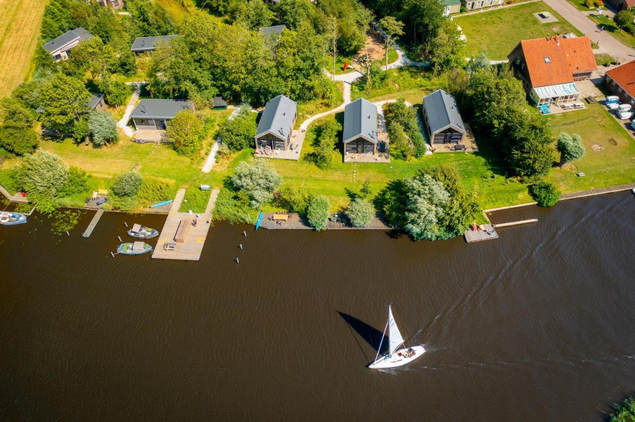 Pean-Buiten Waterlodges Nes  Exterior photo