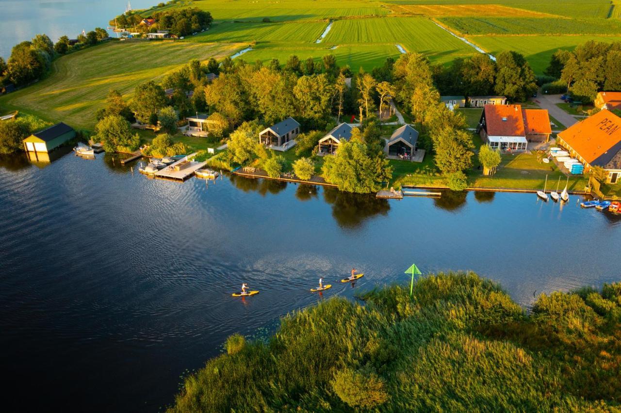 Pean-Buiten Waterlodges Nes  Exterior photo